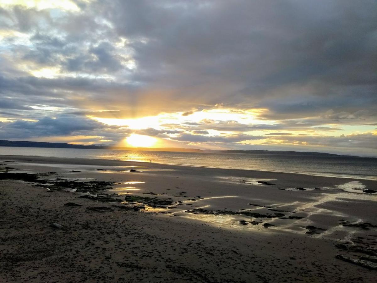 Monkland Cottage Nairn Bagian luar foto